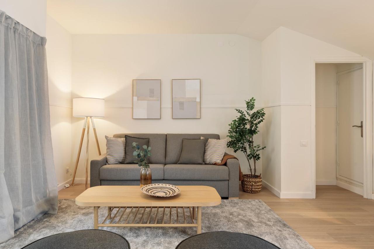 Apartments Sata Sagrada Familia Area Barcelona Eksteriør bilde